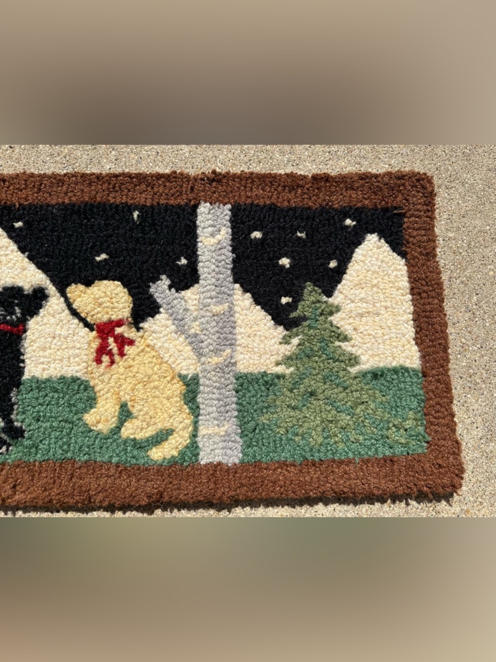 Chandler 4 Corners Laura Megroz Dog mural Hooked Wool Rug - Picture 3 of 11